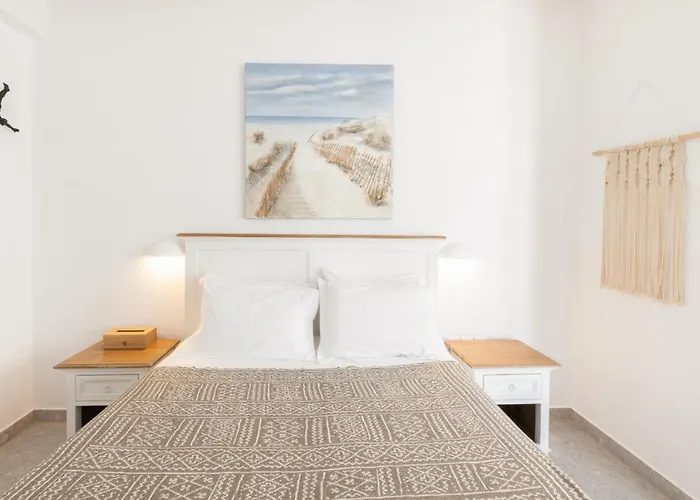 Parosquare Central Suites